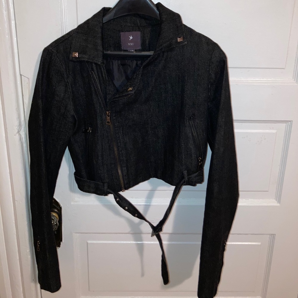 Forever 21 Crop Denim Jacket​